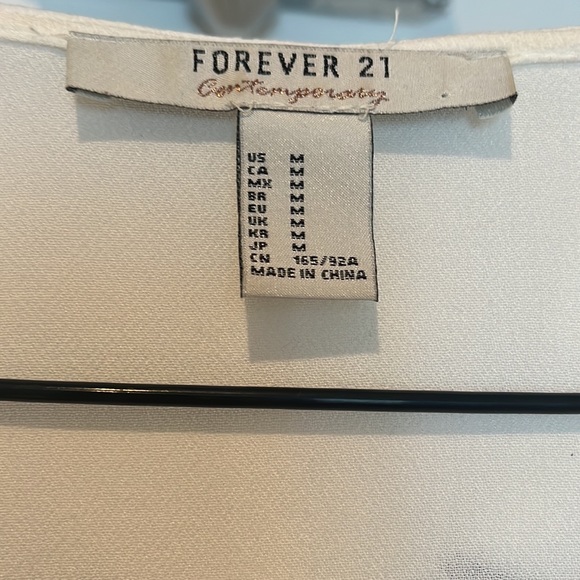 Women blouse v neck - Picture 3 of 4